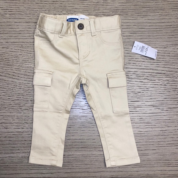 Old Navy Baby Girl Jeans and Cargo Pants - Picture 6 of 11